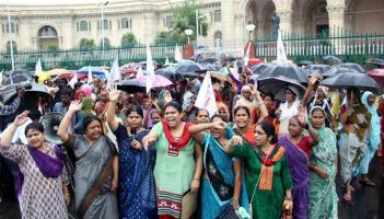 Gorakhpur deaths- addressing an unfolding tragedy.